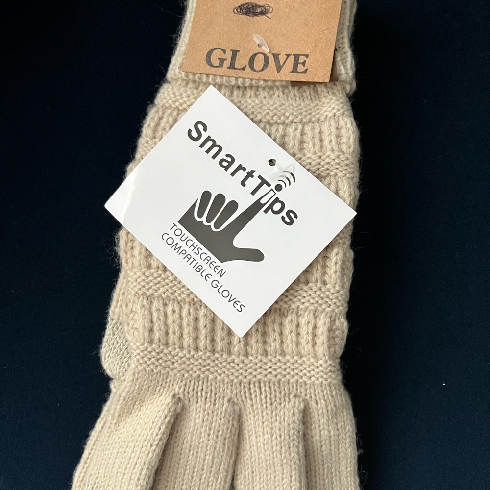 CC Exclusives Gloves New